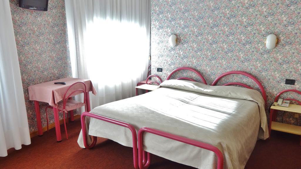 Hotel Cervo Bormio Pokoj fotografie